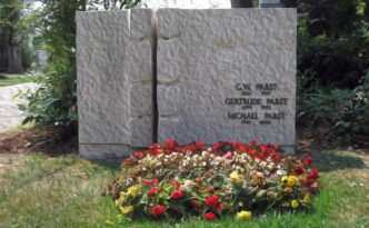 Grab von GW und Trude Pabst am Wiener Zentralfriedhof